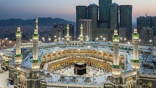 Umrah Hajj Mecca Kaaba.jpg